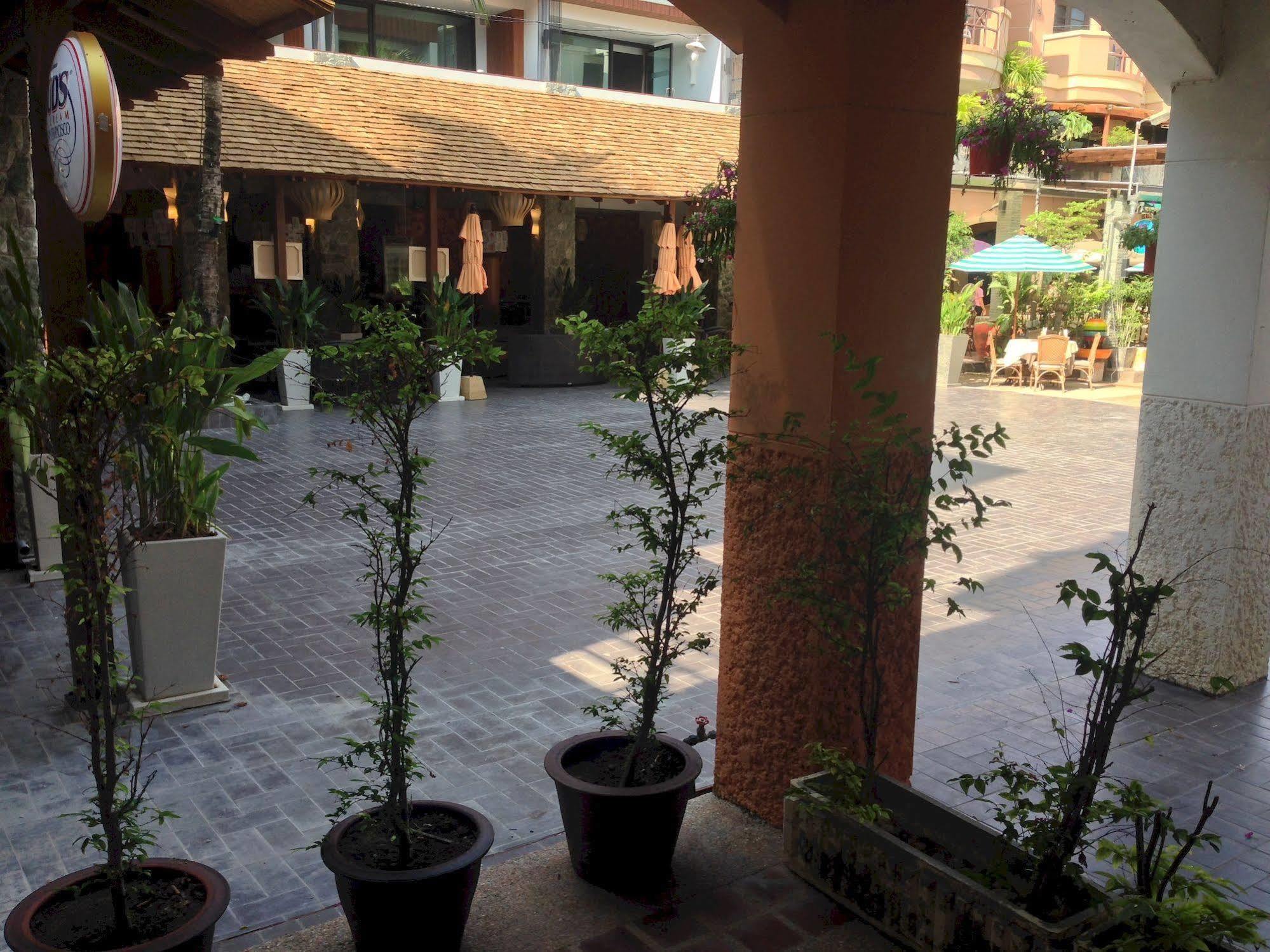 Nin Apartments Karon Beach Пхукет Экстерьер фото